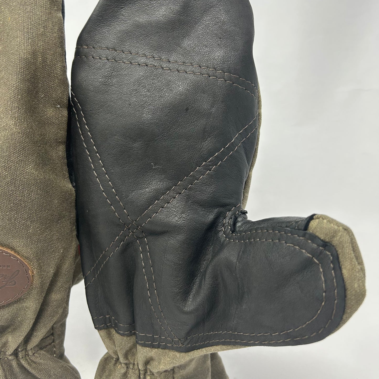 Empire Builder Mittens - Large