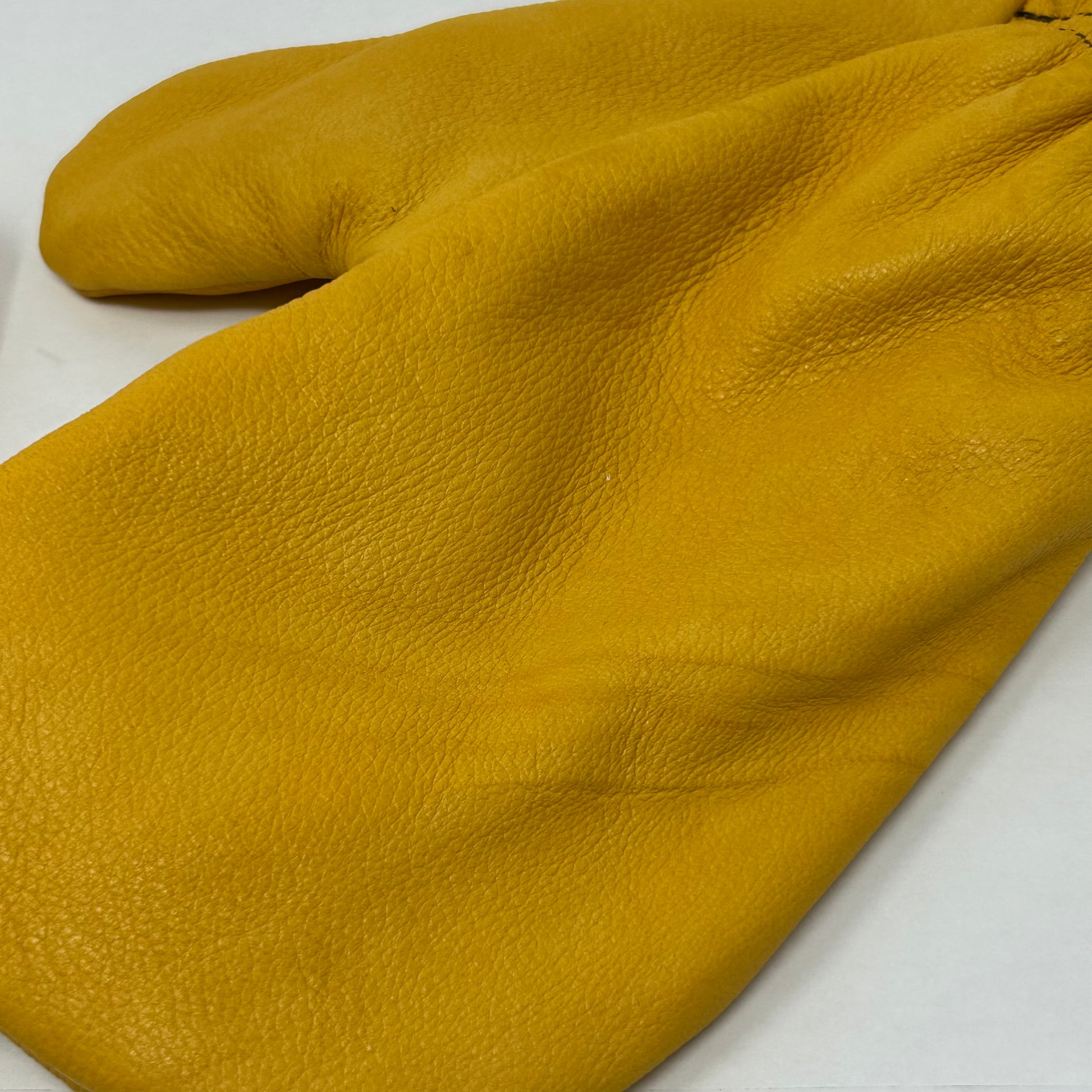 Northern Pacific Mittens - Buckskin | Frost River Outpost